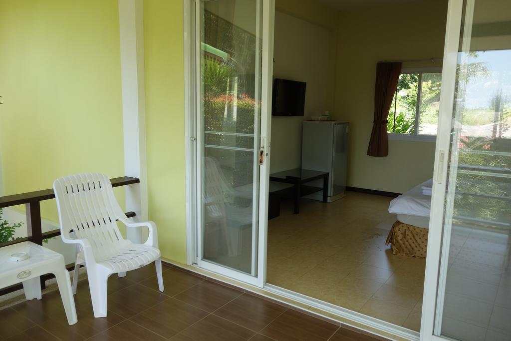 Khaolak Hillside Villa Khao Lak Exterior photo