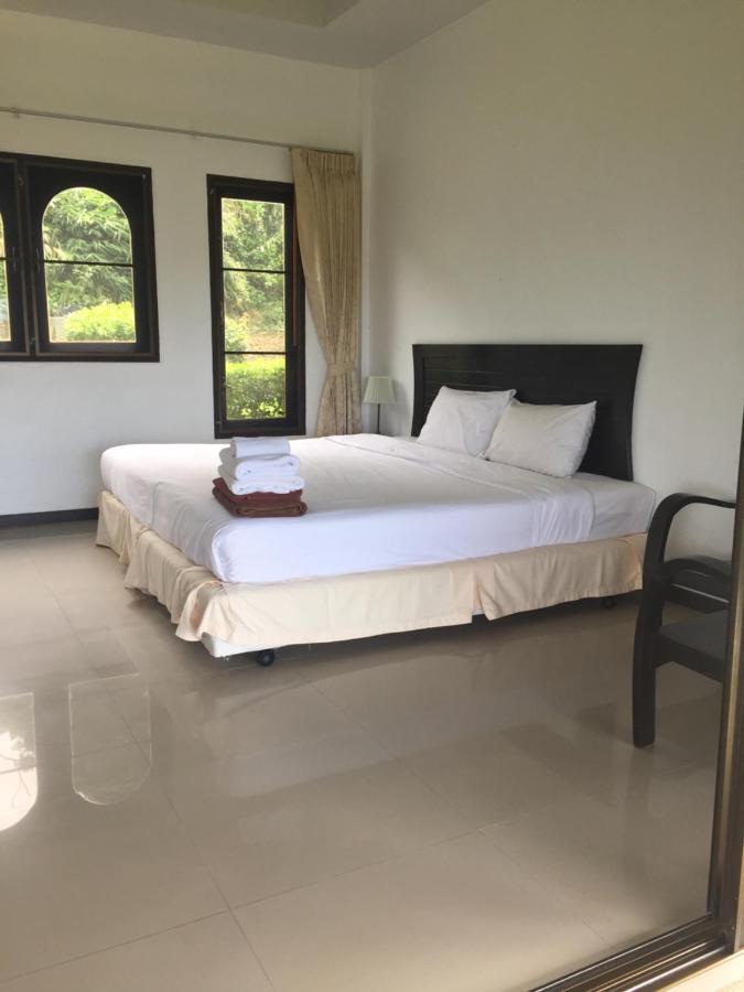 Khaolak Hillside Villa Khao Lak Exterior photo