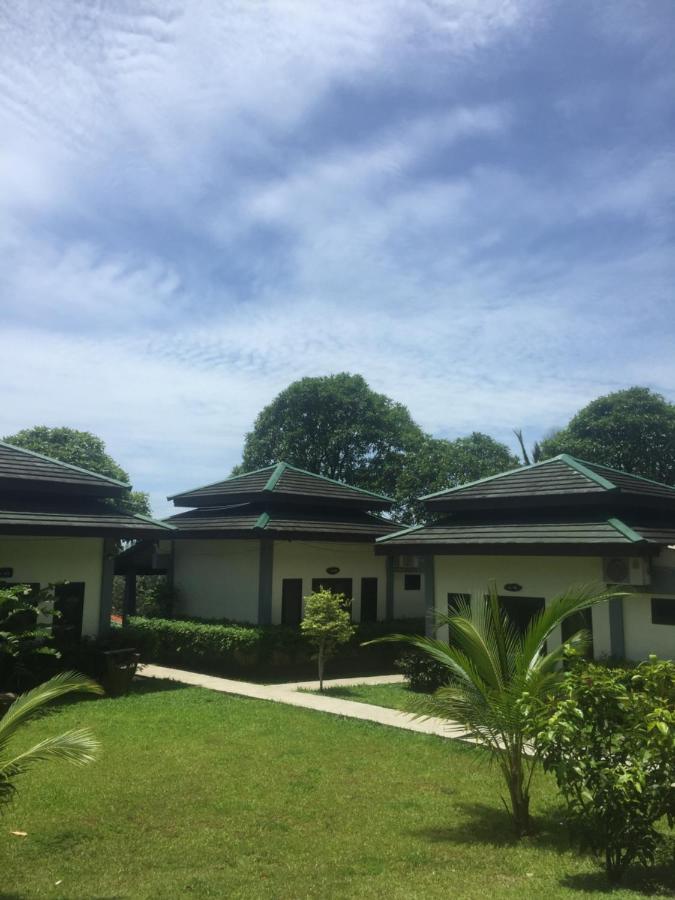 Khaolak Hillside Villa Khao Lak Exterior photo